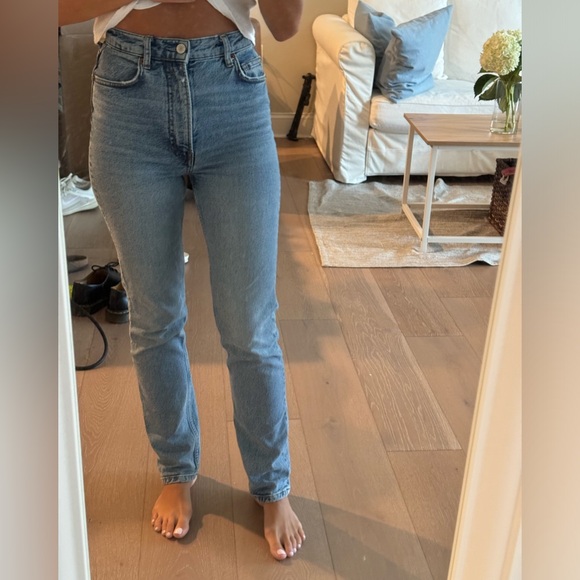 Reformation Ultra High Rise Liza Jeans in Aden, size 23 - Picture 5 of 9